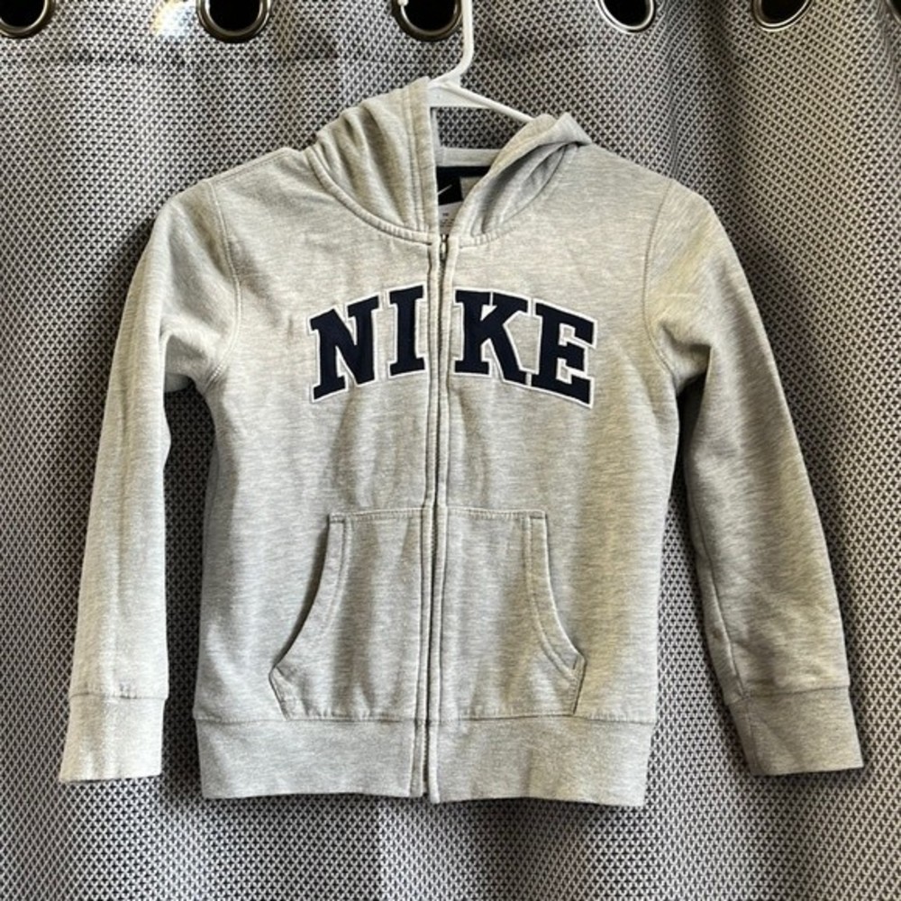 Nike Kids Light Gray Zip-Up Hoodie Athletic Athleisure Jacket Size 7X